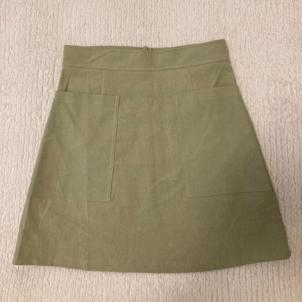 Petal & Pup NWT Pastel Green High Waisted Retro Mini Iconic Skirt - Picture 2 of 4